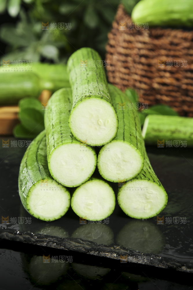 深底上的丝瓜