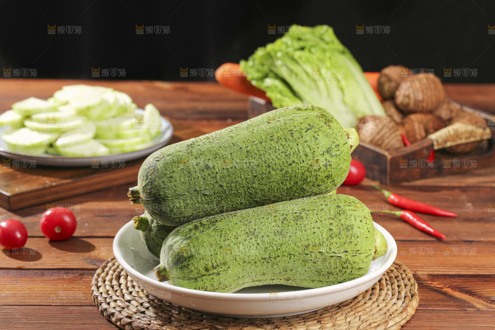 木底上的肉丝瓜