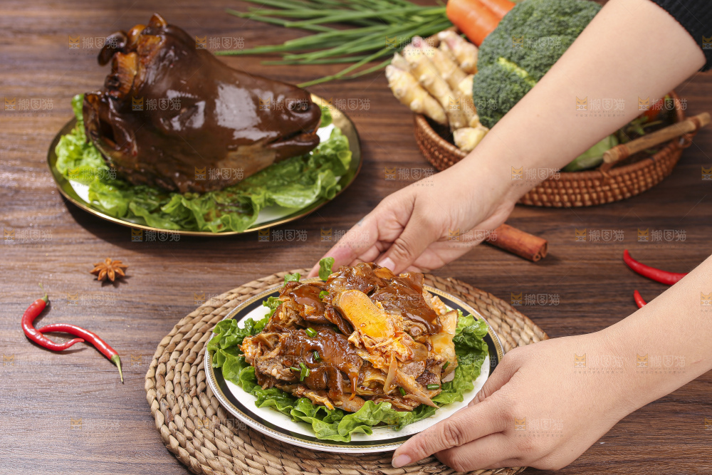 深底上的羊头肉