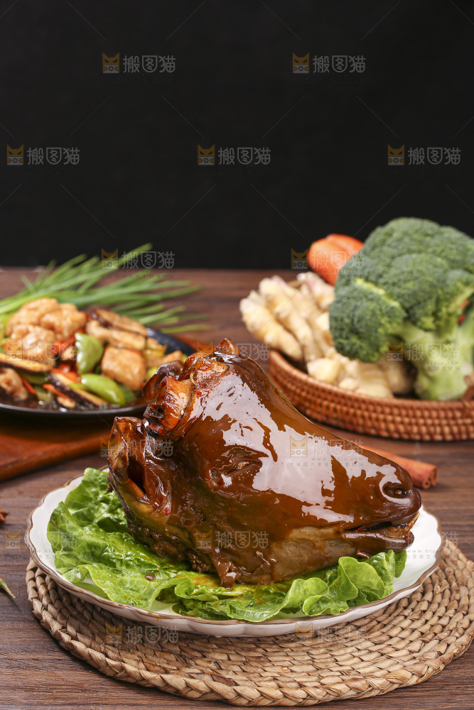 深底上的羊头肉