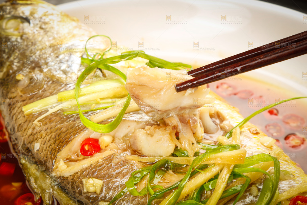 深底上的清蒸黄鱼