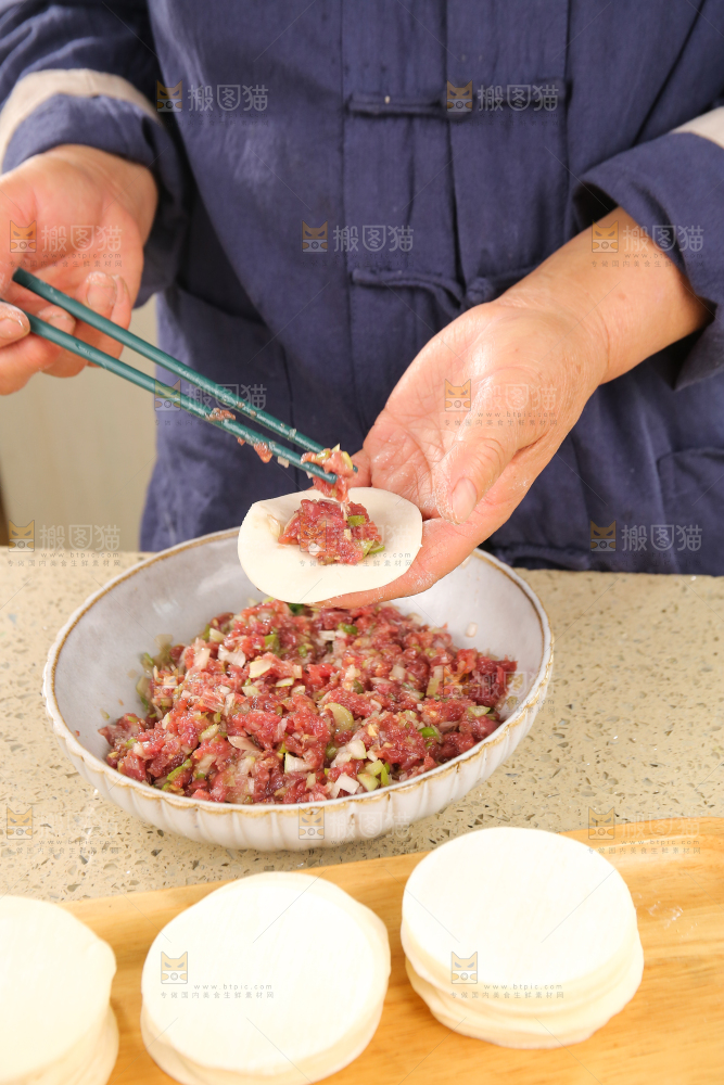手工牛肉饺子制作