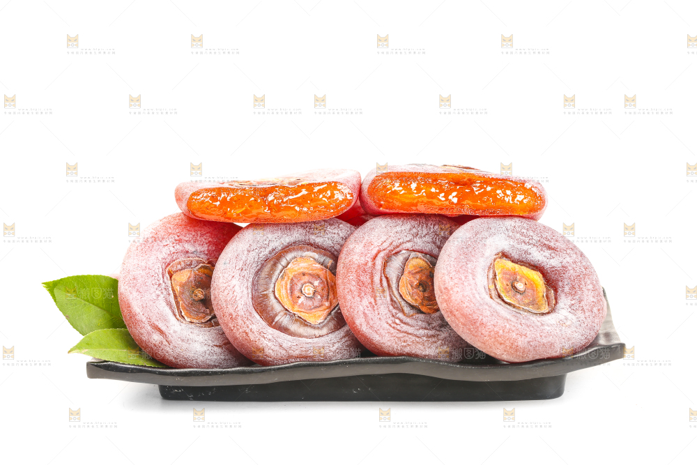 白底上摆放着柿子饼