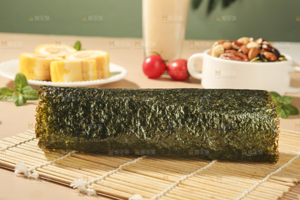 浅底上的海苔卷