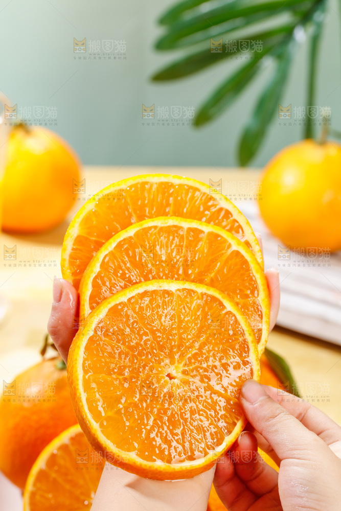浅底上的爱媛果冻橙