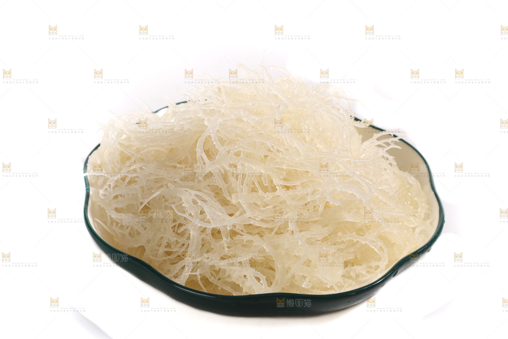 白底上的龙须菜