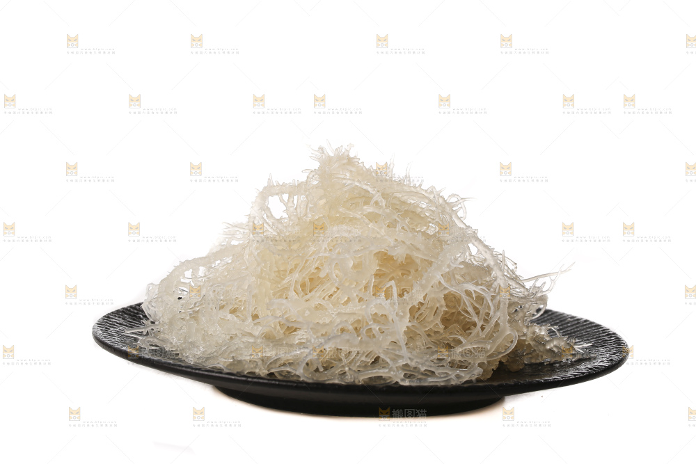 白底上的龙须菜