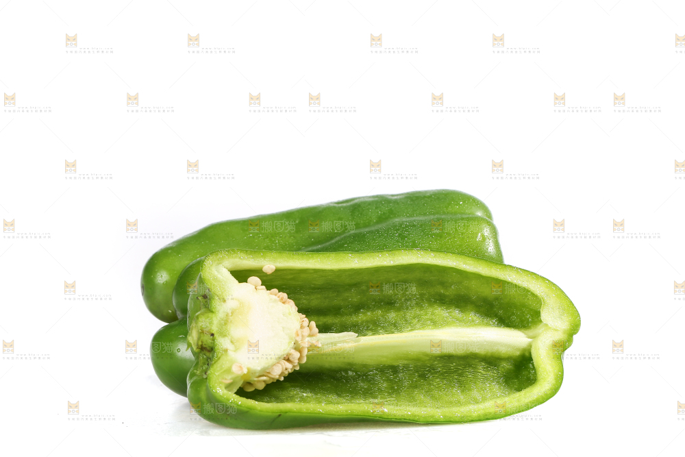 白底上的青椒