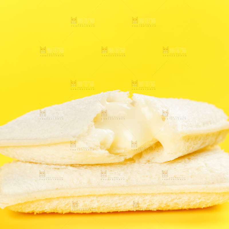 黄底上的乳酸菌面包