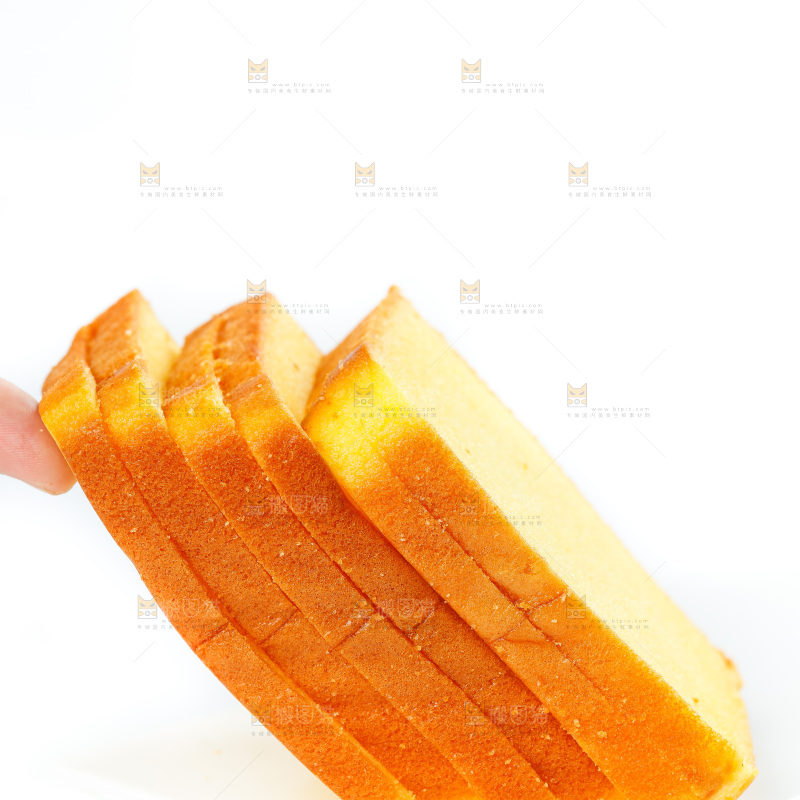 盘子里的切片面包