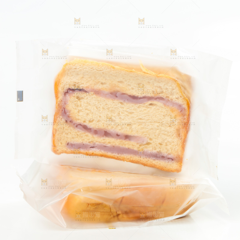 白底上袋子装着青稞芋泥双料吐司