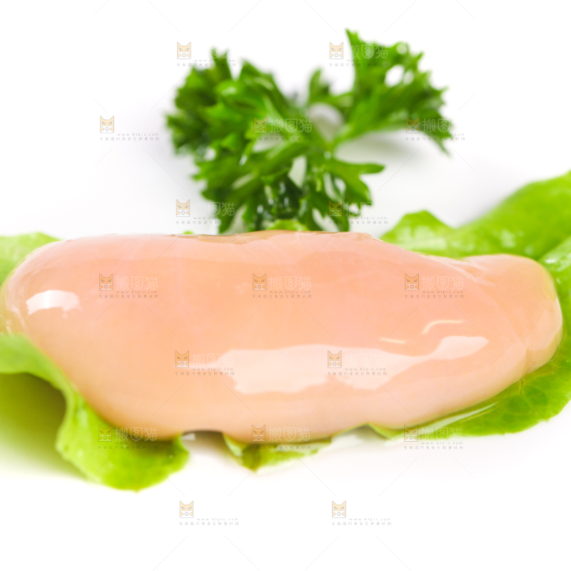 白底菜叶上的鸡腰子