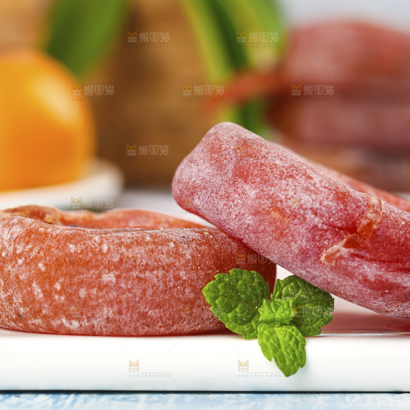 白底上的柿子饼