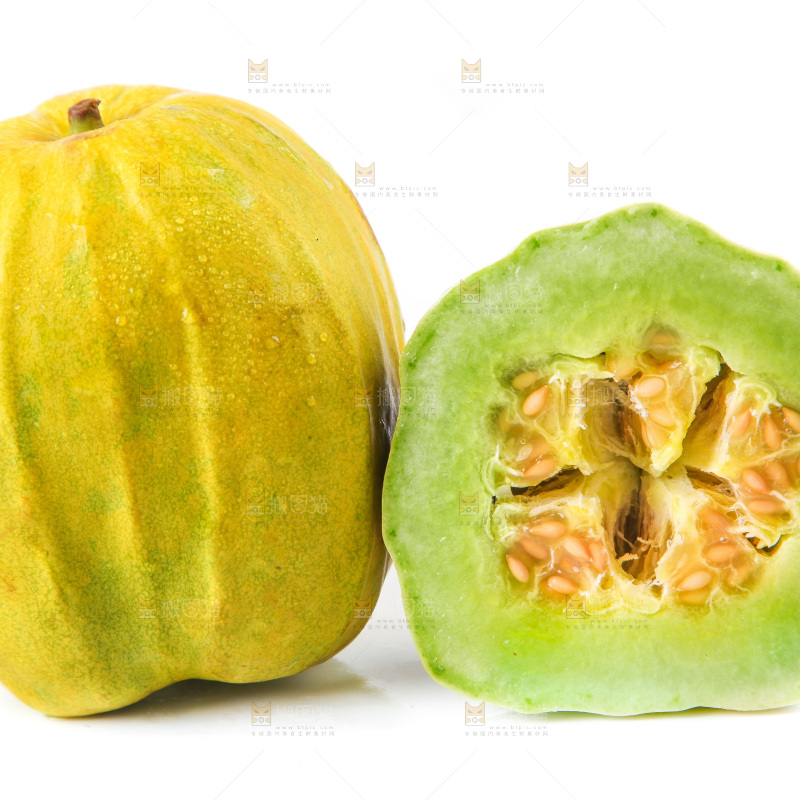 白底上摆放着丑香瓜