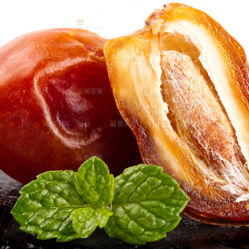 黑底上放着黄椰枣