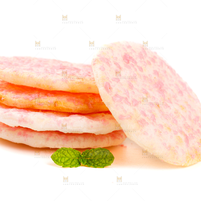 白底上放着雪饼
