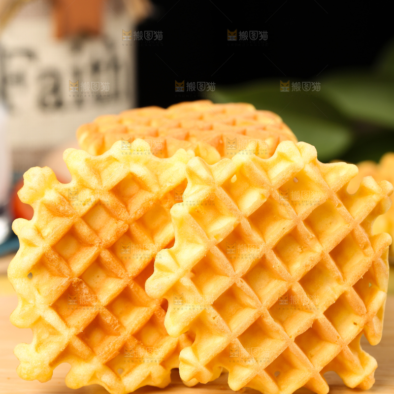 木底上的华夫饼干