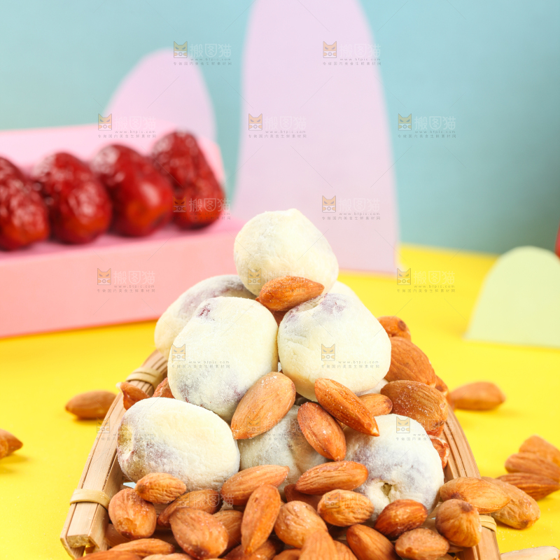 浅底上的夹心奶枣