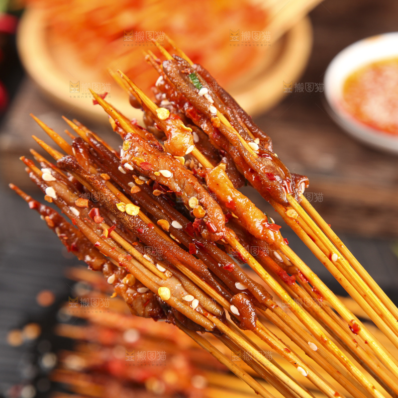 签子上串着肉串