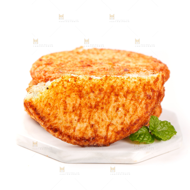碟子上放着酱油饼