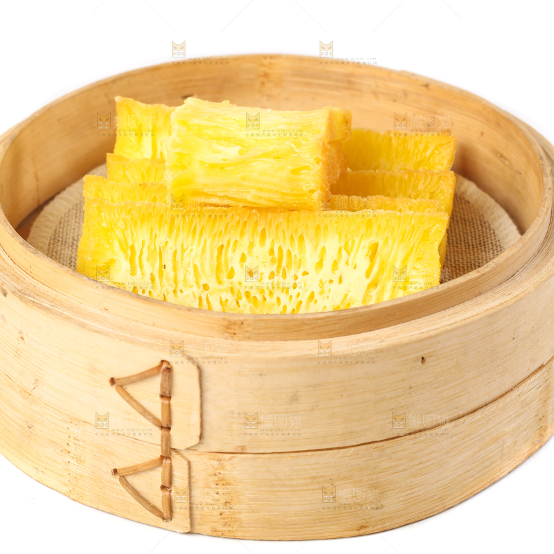 白底上放着椰汁黄金糕