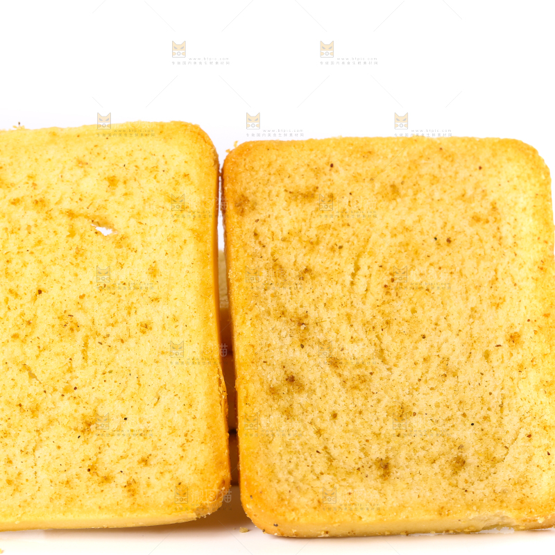 白底上放着原味烤馍