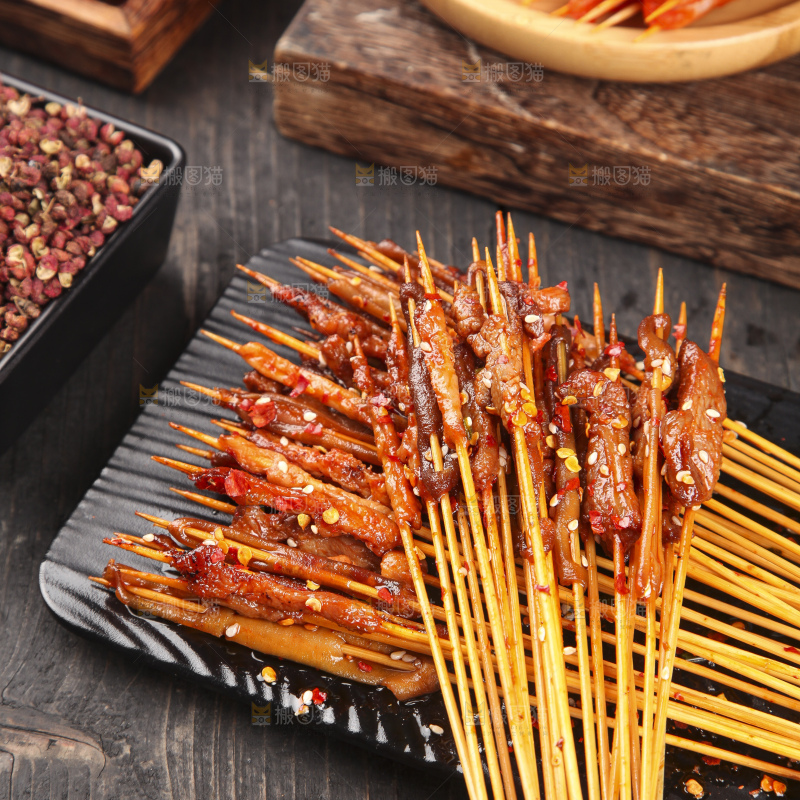 签子上串着肉串