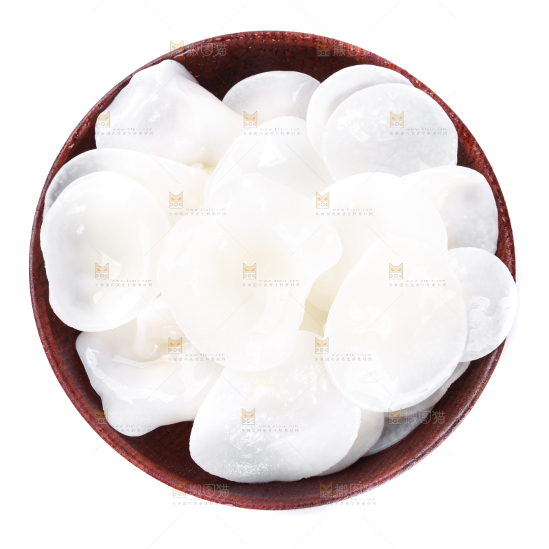 盘子里装着白木耳