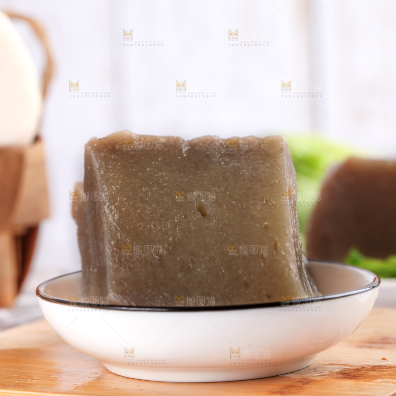 浅底上的手工魔芋豆腐