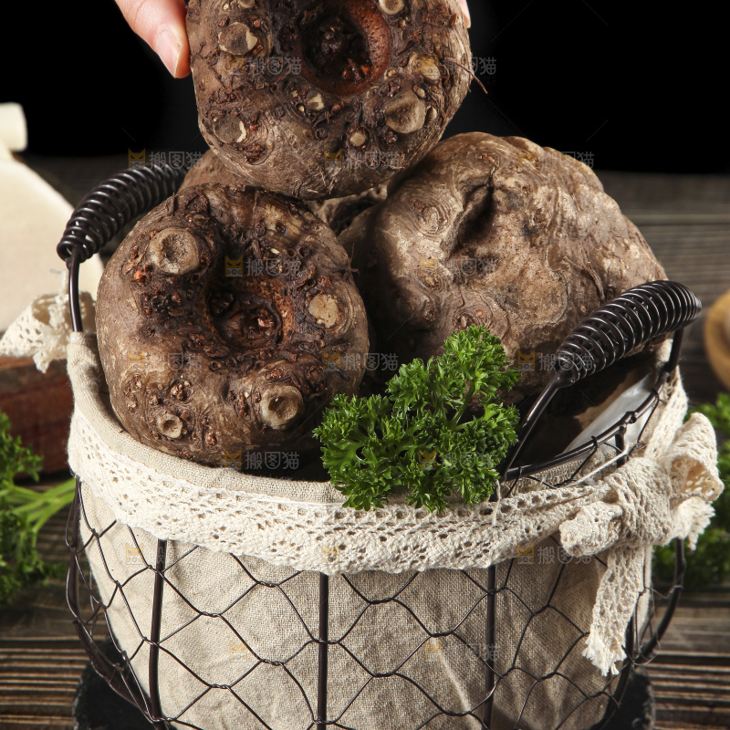 篮子里装着云南魔芋