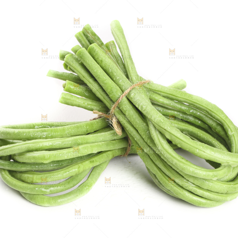 白底上的豇豆