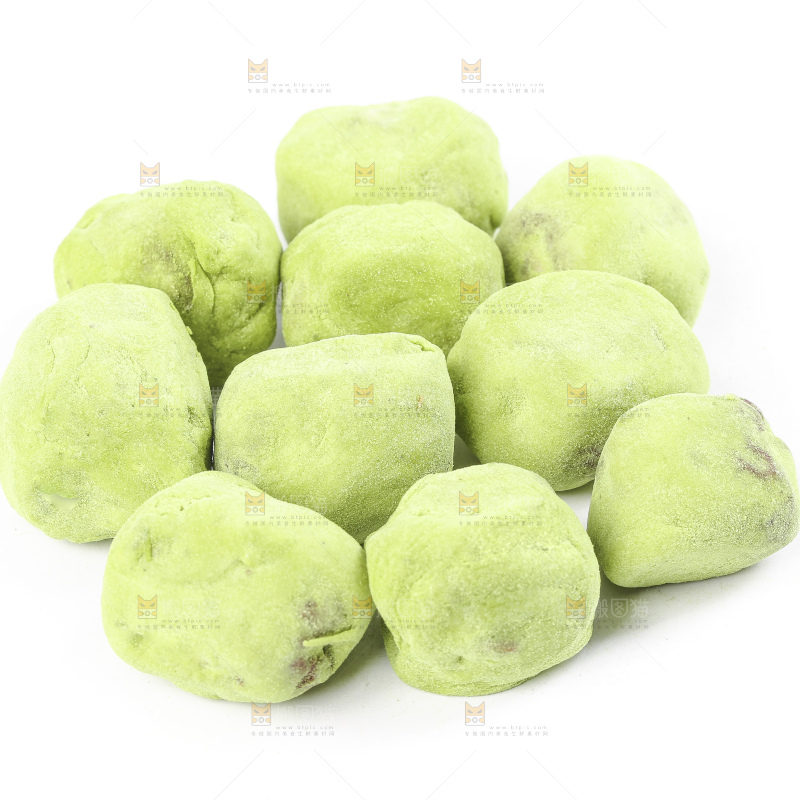 白底上的抹茶味奶枣