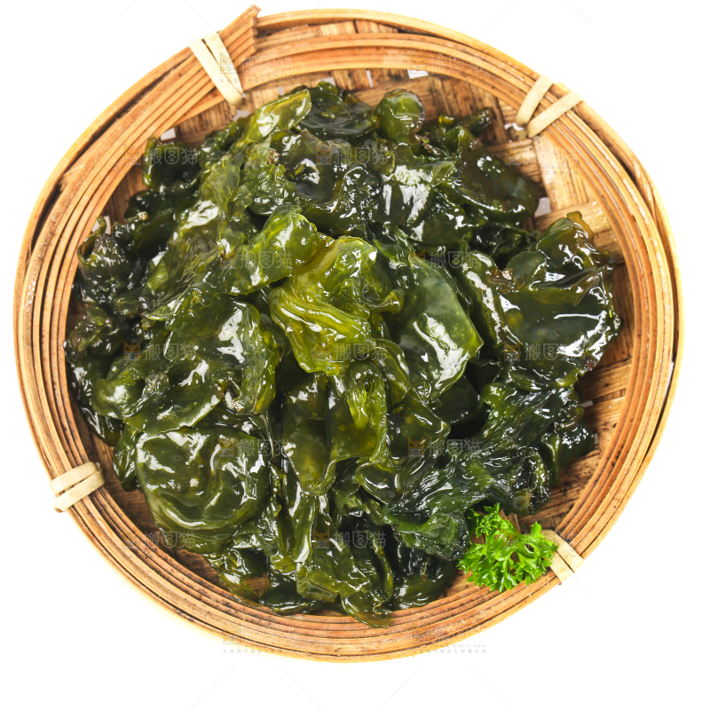 盘子里装着雷公菌