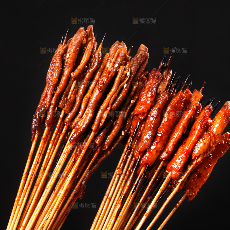 深底上的烤串