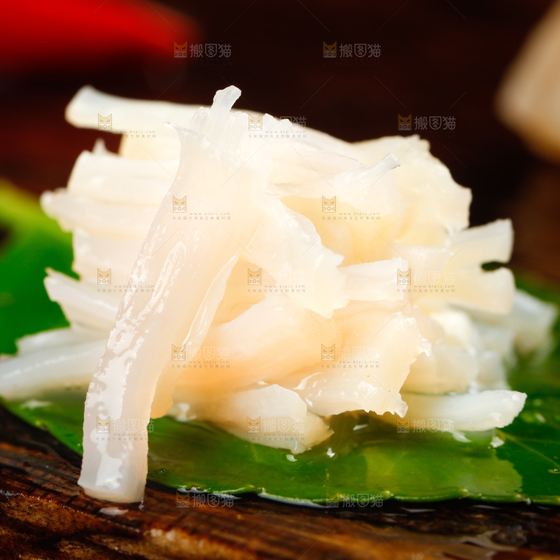 树叶上的干贝丝