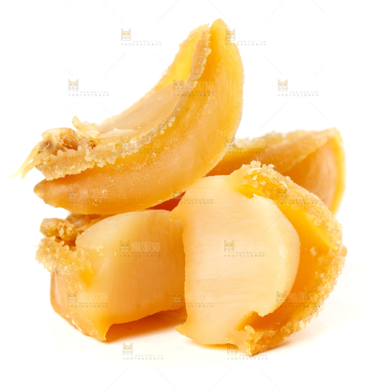 白底上的黄金鲍鱼干