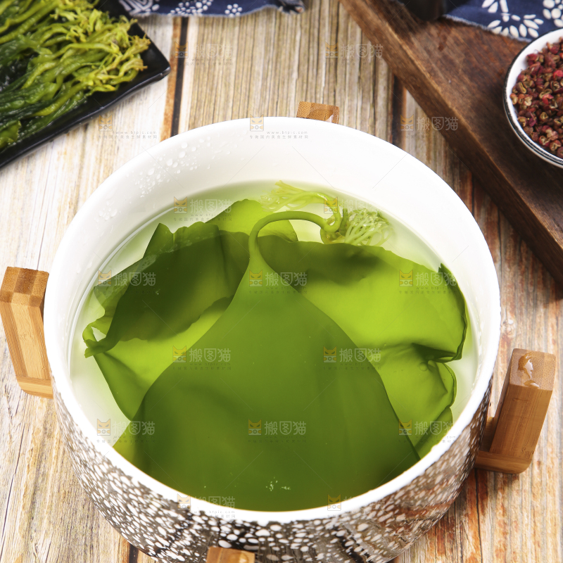 碗里装着闽峡海带苗