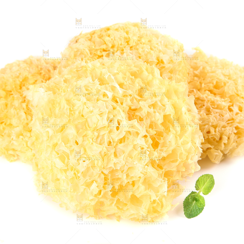 白底上放着雪银耳