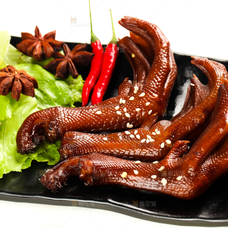 白底上的香辣鸭爪