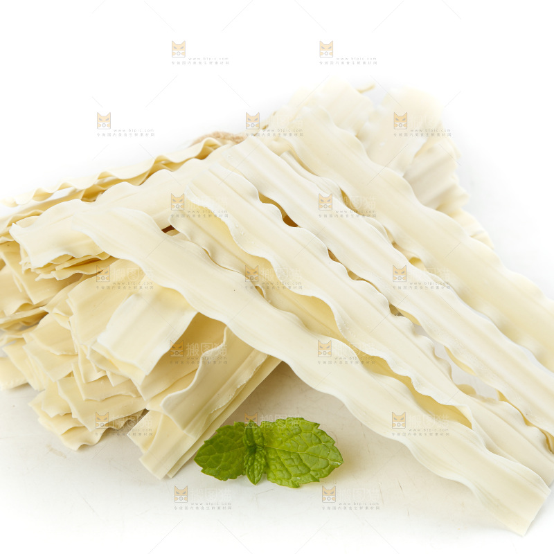 白底上的手工手擀面