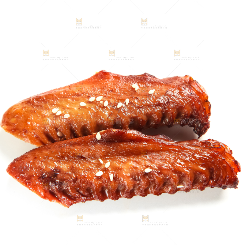 白底上放着酱香鸭翅