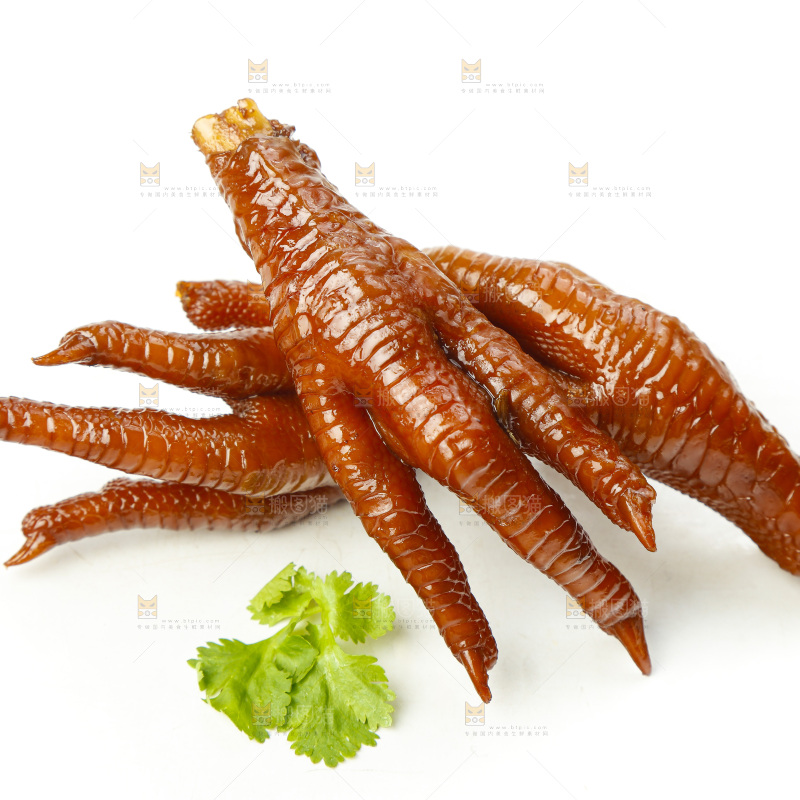 白底上的秘制鸡爪