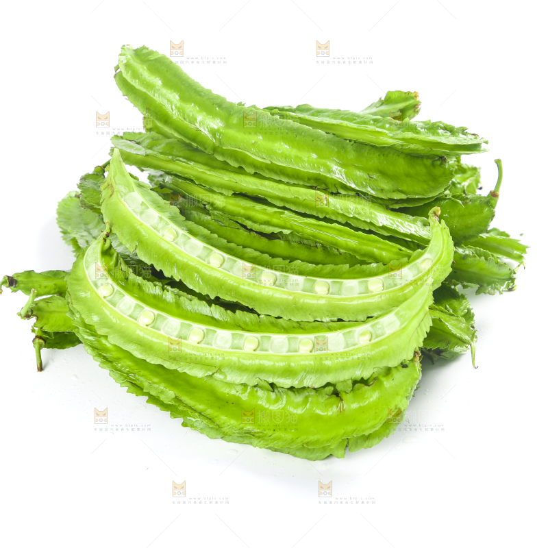 白底上放着四角豆