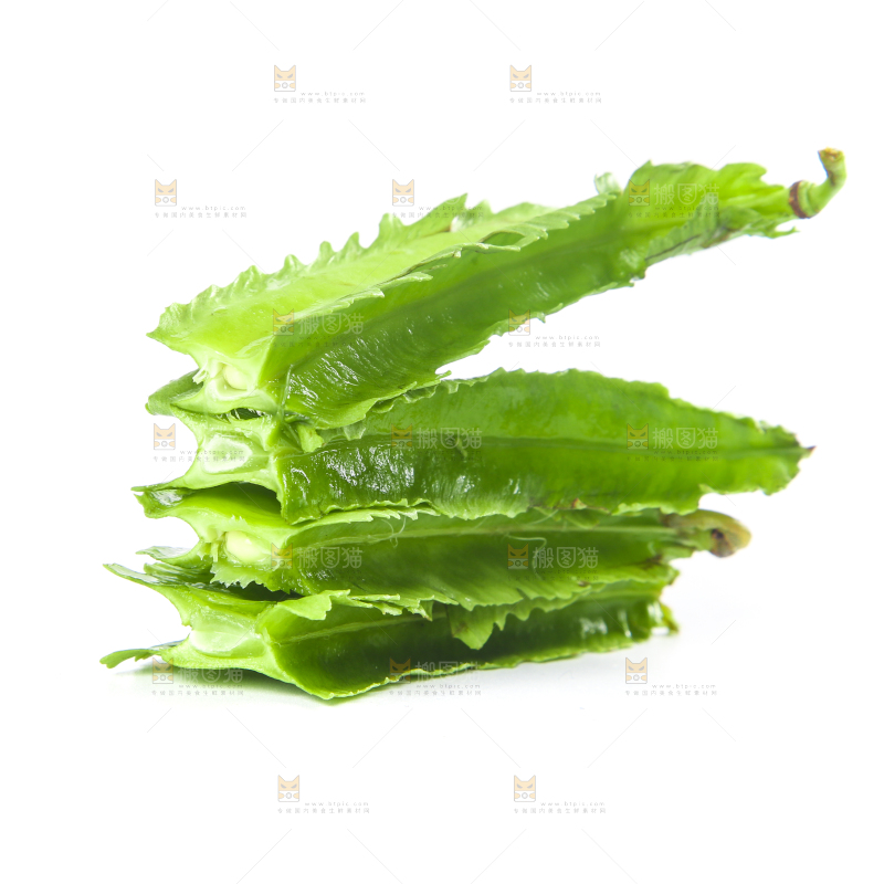 白底上放着四角豆