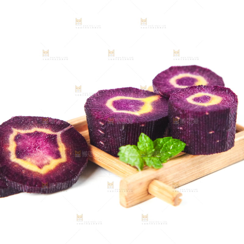 白底上摆放着紫玉胡萝卜