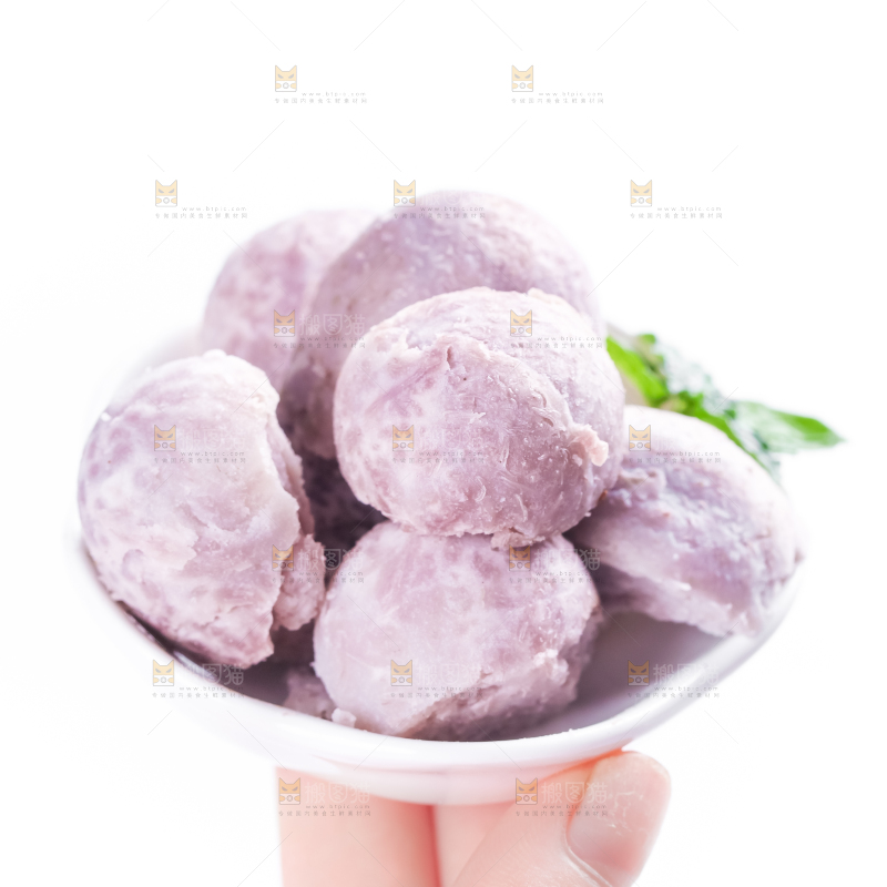 碟子里装着山药球