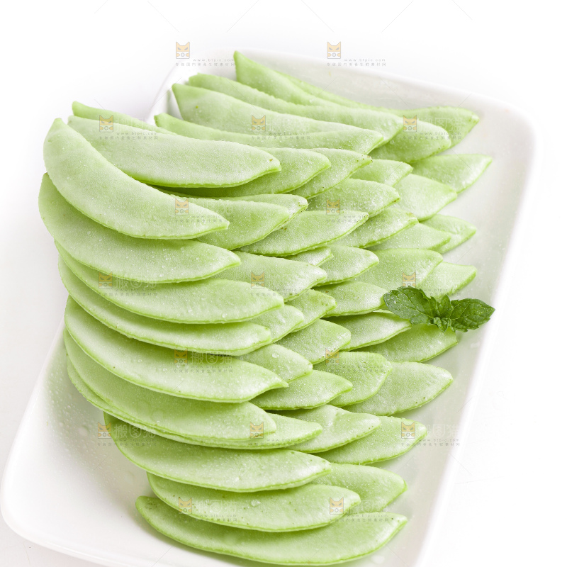 盘子里装着扁豆