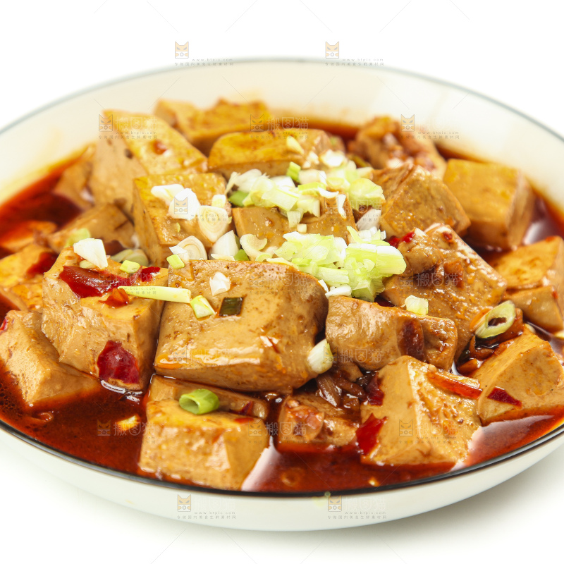盘子里装着麻婆豆腐
