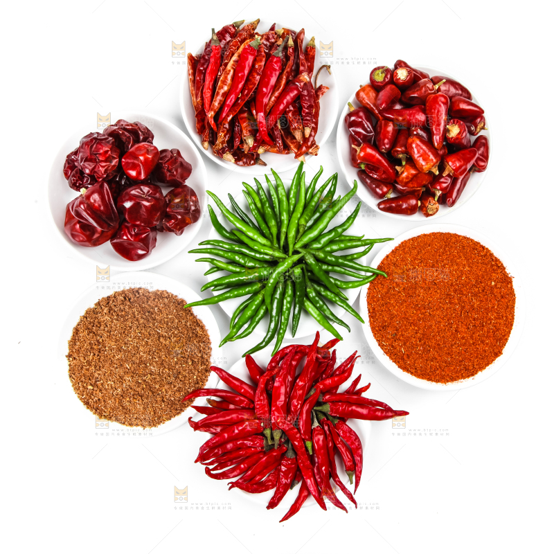 白底上放着香料组合