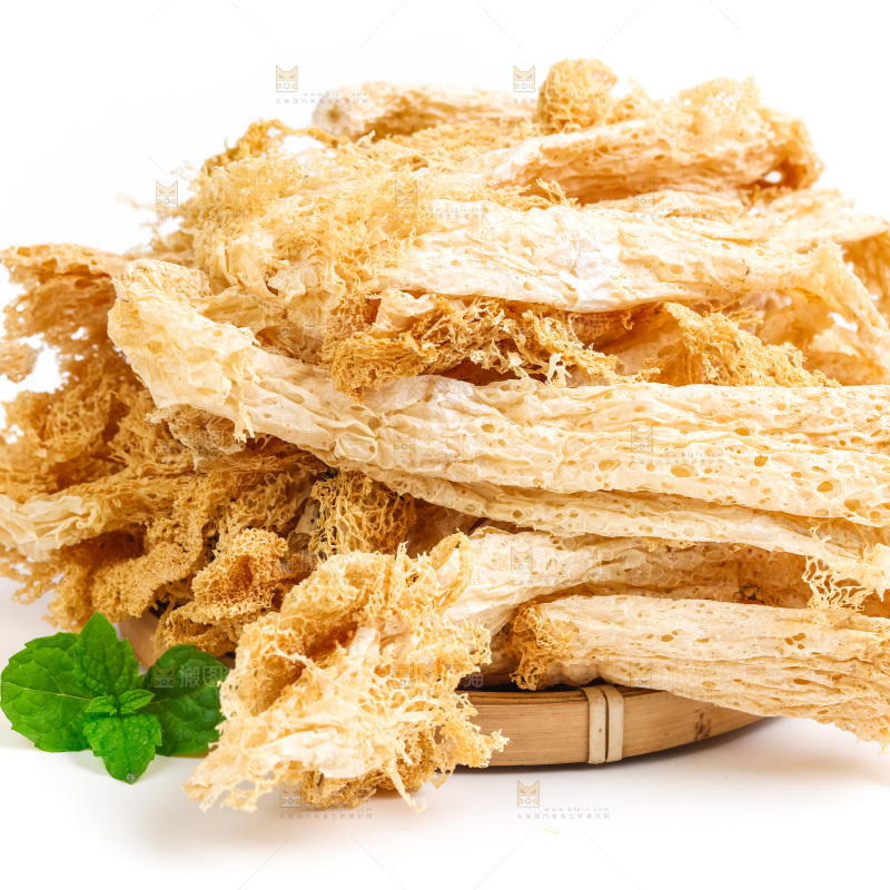 白底上的干竹荪